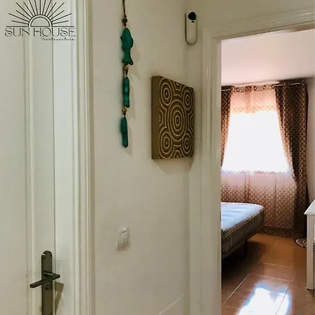 Sun House Apartment *